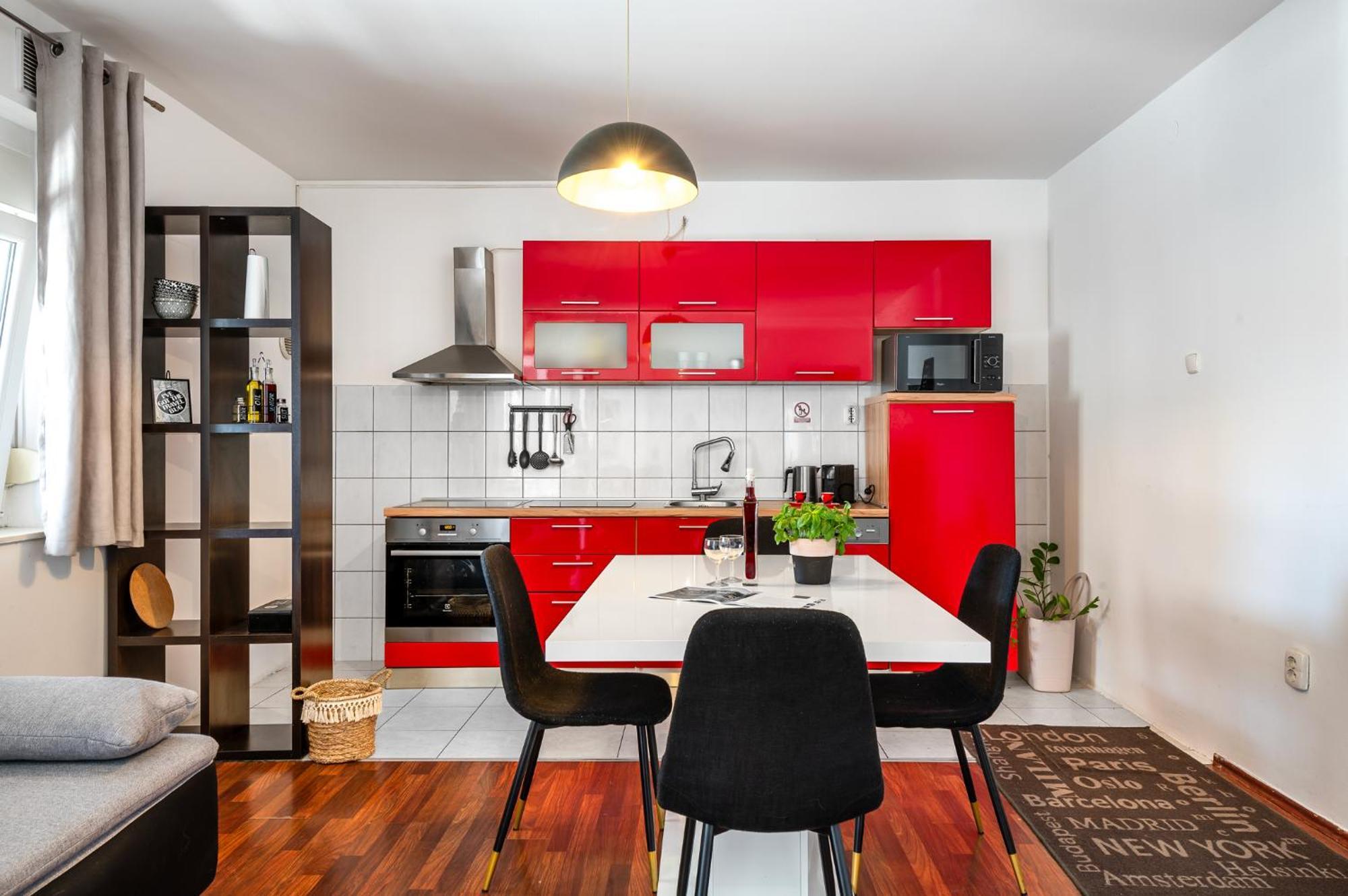 Pool Me Up! Apartment Sibenik Luaran gambar