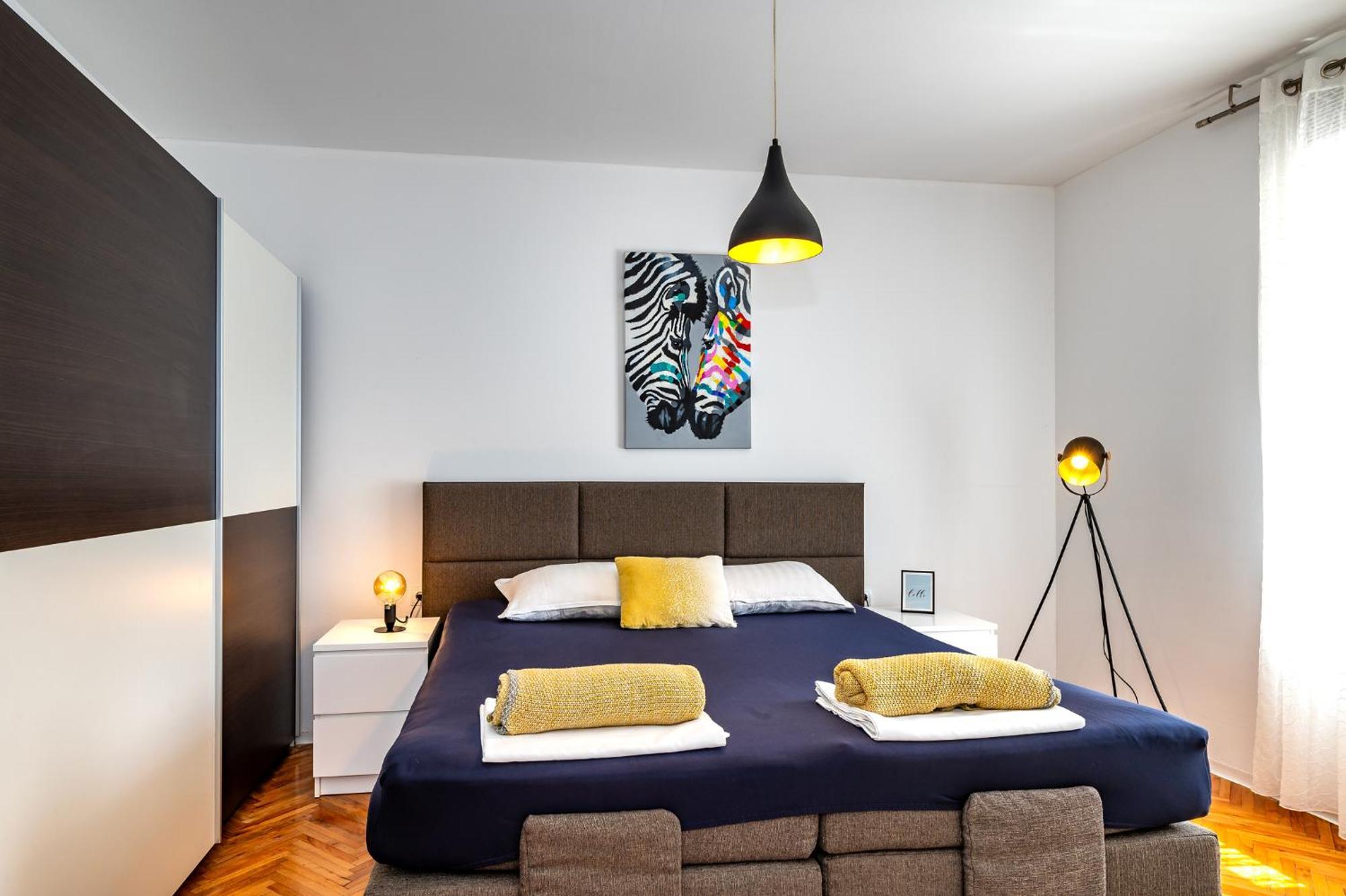 Pool Me Up! Apartment Sibenik Luaran gambar